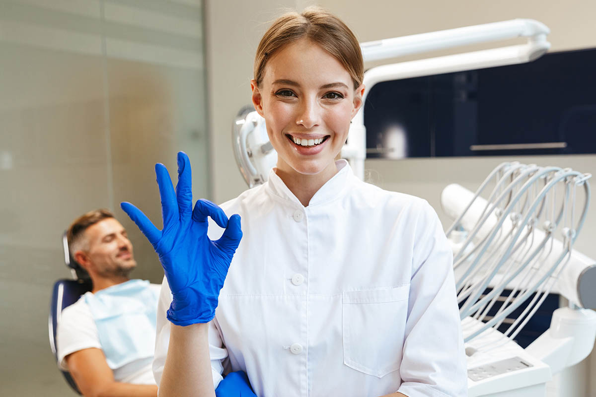 Dentists Open On Saturday Lovett Dental Pearland TX